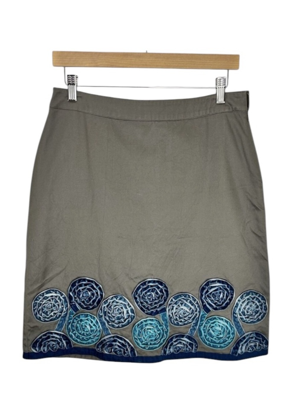 Boden Skirt Gray with Blue Velvet Floral Accents Size 8 Reg Fully Lined